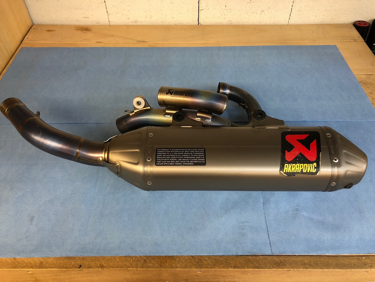 akrapovic 250cc